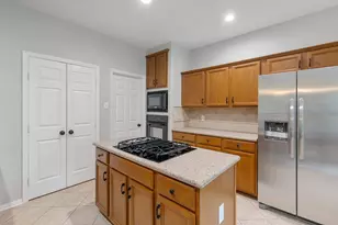 150 W Bristol Oak Cir, The Woodlands, TX 77382 - Photo 16