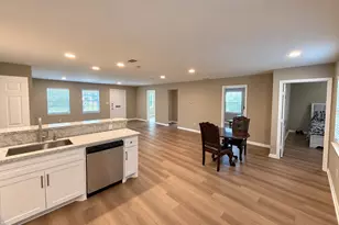 6633 W 43rd St, Houston, TX 77092 - Photo 4