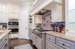 6 Rhapsody Bend Dr, The Woodlands, TX 77382 - Photo 10