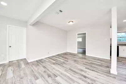 5875 Belcrest Street, Houston, TX 77033 - Photo 28