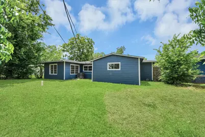 5875 Belcrest Street, Houston, TX 77033 - Photo 34