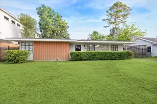 3825 Gramercy St, Houston, TX 77025 - Photo 1