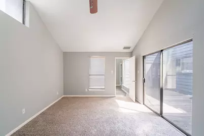 8810 Enchanted Forest Drive, Houston, TX 77088 - Photo 20