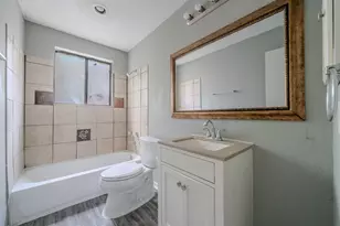 8810 Enchanted Forest Dr, Houston, TX 77088 - Photo 24