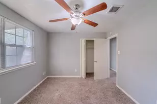 8810 Enchanted Forest Dr, Houston, TX 77088 - Photo 28