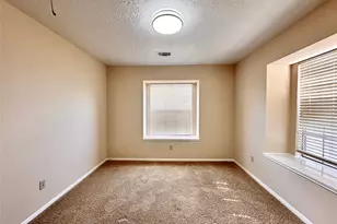 6437 Chatham Island Ln, Houston, TX 77035 - Photo 20