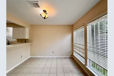 6437 Chatham Island Lane, Houston, TX 77035 - Photo 8