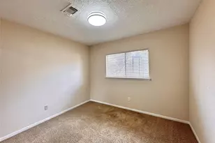 6437 Chatham Island Ln, Houston, TX 77035 - Photo 22
