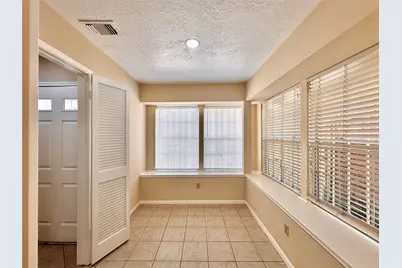 6437 Chatham Island Lane, Houston, TX 77035 - Photo 12
