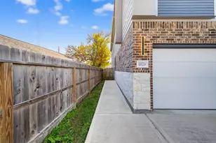 10021 Alfred Ln, Houston, TX 77041 - Photo 4