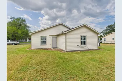 2335 Neches Street, Beaumont, TX 77701 - Photo 2