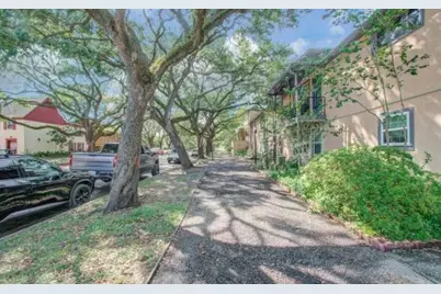 11609 Chimney Rock Road #B, Houston, TX 77035 - Photo 18