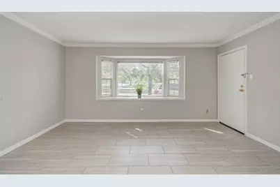 11609 Chimney Rock Road #B, Houston, TX 77035 - Photo 4