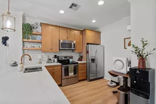7000 Seawall Blvd, Galveston, TX 77551 - Photo 14