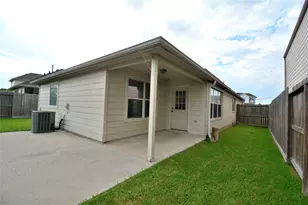9238 Clearwood Landing Blvd, Houston, TX 77075 - Photo 14