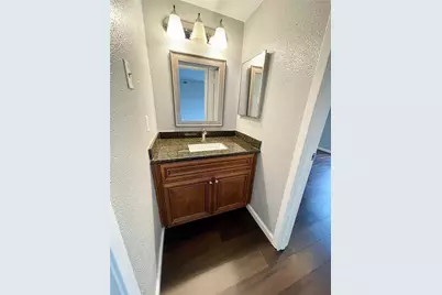 1516 Bay Area Boulevard #E4, Houston, TX 77058 - Photo 16