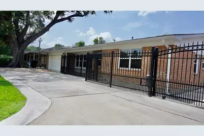 902 Hidden Valley Drive, Houston, TX 77088 - Photo 1