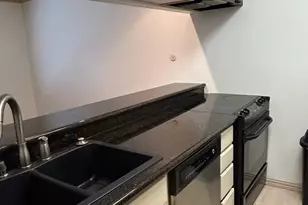 402 Postoffice St, Galveston, TX 77550 - Photo 12