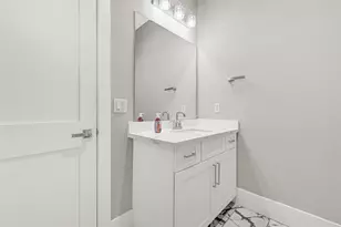 1611 Parker St, Houston, TX 77007 - Photo 8