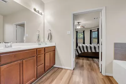 680 Cumberland Ridge Lane, League City, TX 77573 - Photo 24