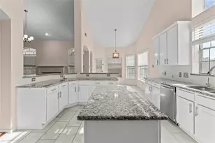 2405 Evergreen Dr, Pearland, TX 77581 - Photo 18