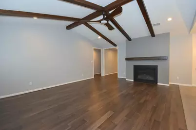 10802 Meadow Lake Lane, Houston, TX 77042 - Photo 18