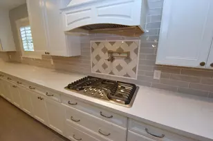 10802 Meadow Lake Ln, Houston, TX 77042 - Photo 14