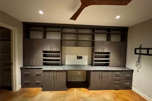 5235 Blossom St, Houston, TX 77007 - Photo 16