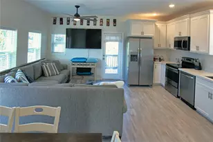 14146 Miramar Dr, Galveston, TX 77554 - Photo 10