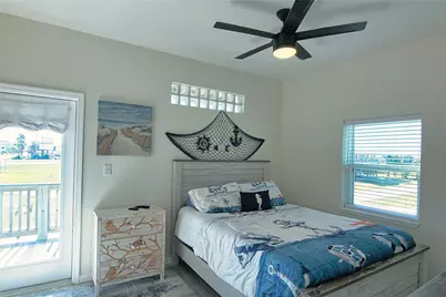 14146 Miramar Drive, Galveston, TX 77554 - Photo 12