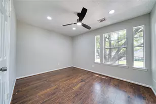 619 Green Belt Dr, Sugar Land, TX 77498 - Photo 24