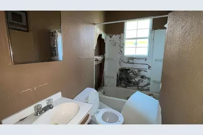 4490 E Irene Street, Beaumont, TX 77705 - Photo 12