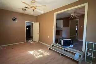 4490 E Irene St, Beaumont, TX 77705 - Photo 6