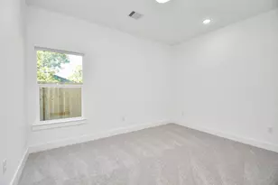 8109 Hamlet St, Houston, TX 77078 - Photo 20