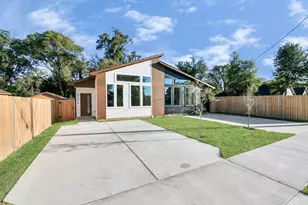 8109 Hamlet St, Houston, TX 77078 - Photo 8