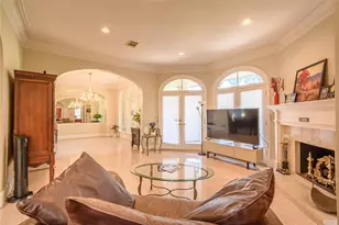 4002 Colony Oaks Dr, Sugar Land, TX 77479 - Photo 16