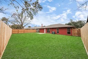 2227 S Ferrisburg Ct, Sugar Land, TX 77478 - Photo 16