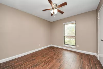 2227 S Ferrisburg Court, Sugar Land, TX 77478 - Photo 14