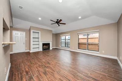 2227 S Ferrisburg Court, Sugar Land, TX 77478 - Photo 2