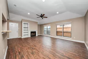 2227 S Ferrisburg Ct, Sugar Land, TX 77478 - Photo 2