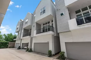 5871 E Post Oak Ln, Houston, TX 77055 - Photo 34