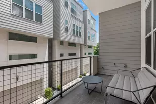 5871 E Post Oak Ln, Houston, TX 77055 - Photo 12