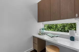 5871 E Post Oak Ln, Houston, TX 77055 - Photo 20
