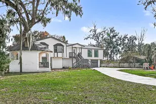 29927 County Rd 25, Damon, TX 77430 - Photo 2