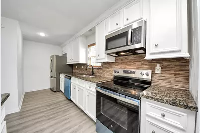 10209 Cathedral Drive, Houston, TX 77051 - Photo 20