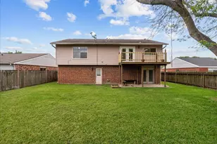 430 W Redway Ln W, Houston, TX 77598 - Photo 6