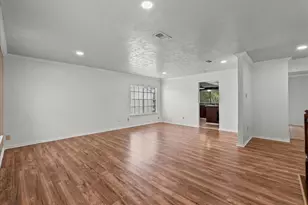 430 W Redway Ln W, Houston, TX 77598 - Photo 18