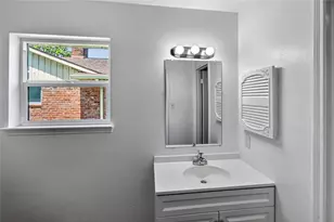 12614 Hunting Brook Dr, Houston, TX 77099 - Photo 12