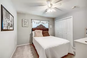 22 S Greywing Pl, The Woodlands, TX 77382 - Photo 30