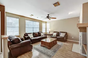22 S Greywing Pl, The Woodlands, TX 77382 - Photo 18